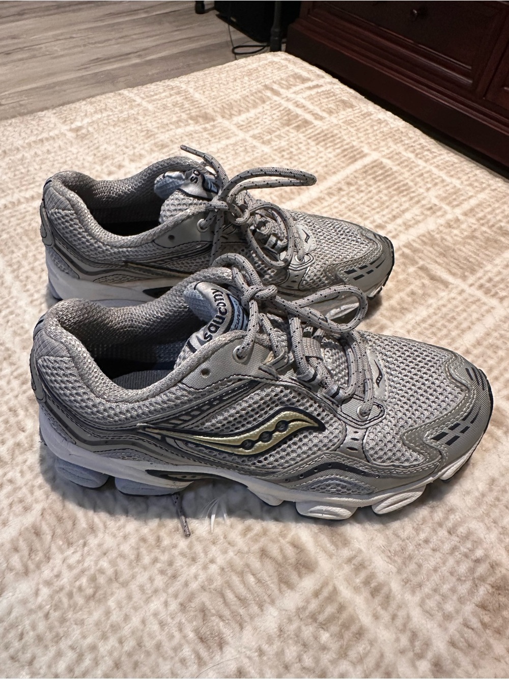 Saucony Woman gray Mesh Running Shoes